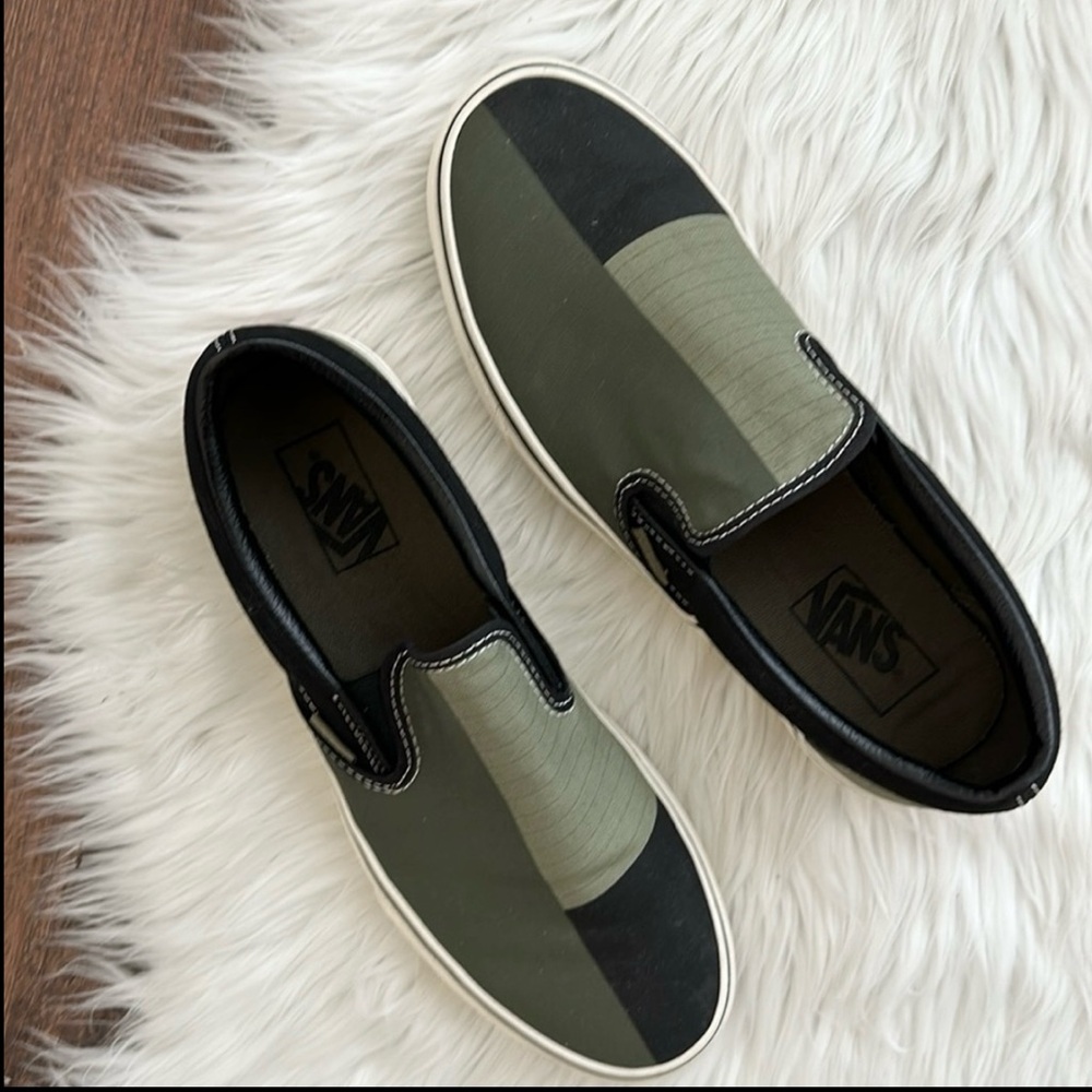 VAN’S | Men’s Classic Slip-On 66 Supply Sneakers |Vetiver Black Green | Size 8.5 - Picture 12 of 13